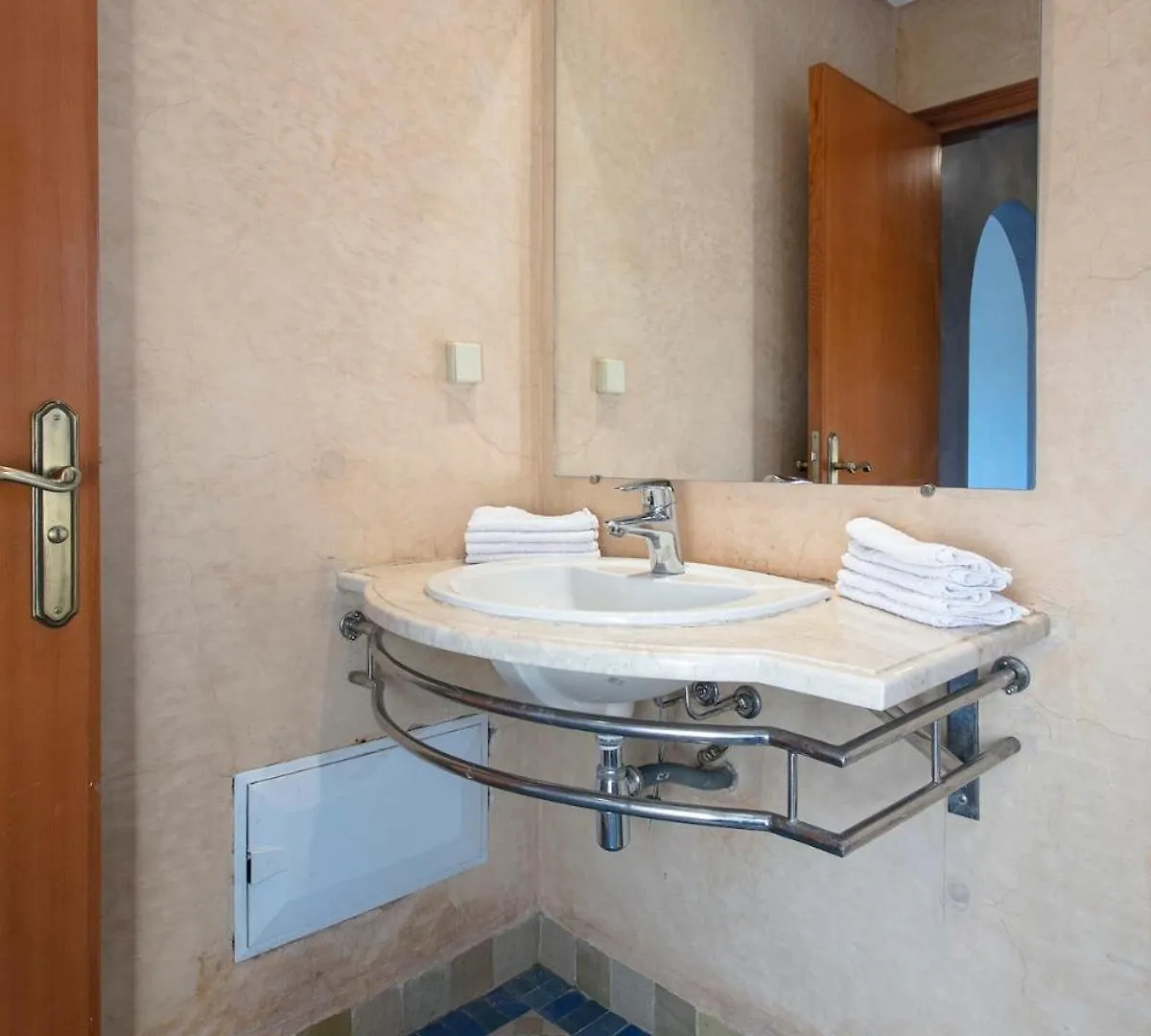 Your Traditional Marrakchi Villa مراكش