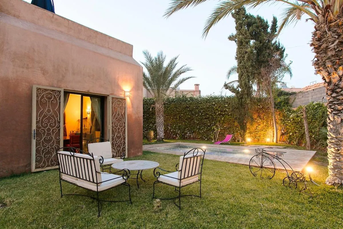 Your Traditional Marrakchi Villa مراكش