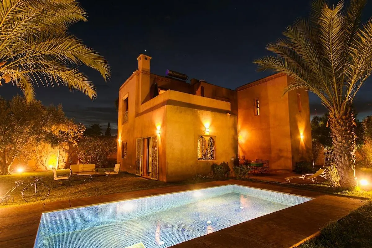 Your Traditional Marrakchi Villa مراكش